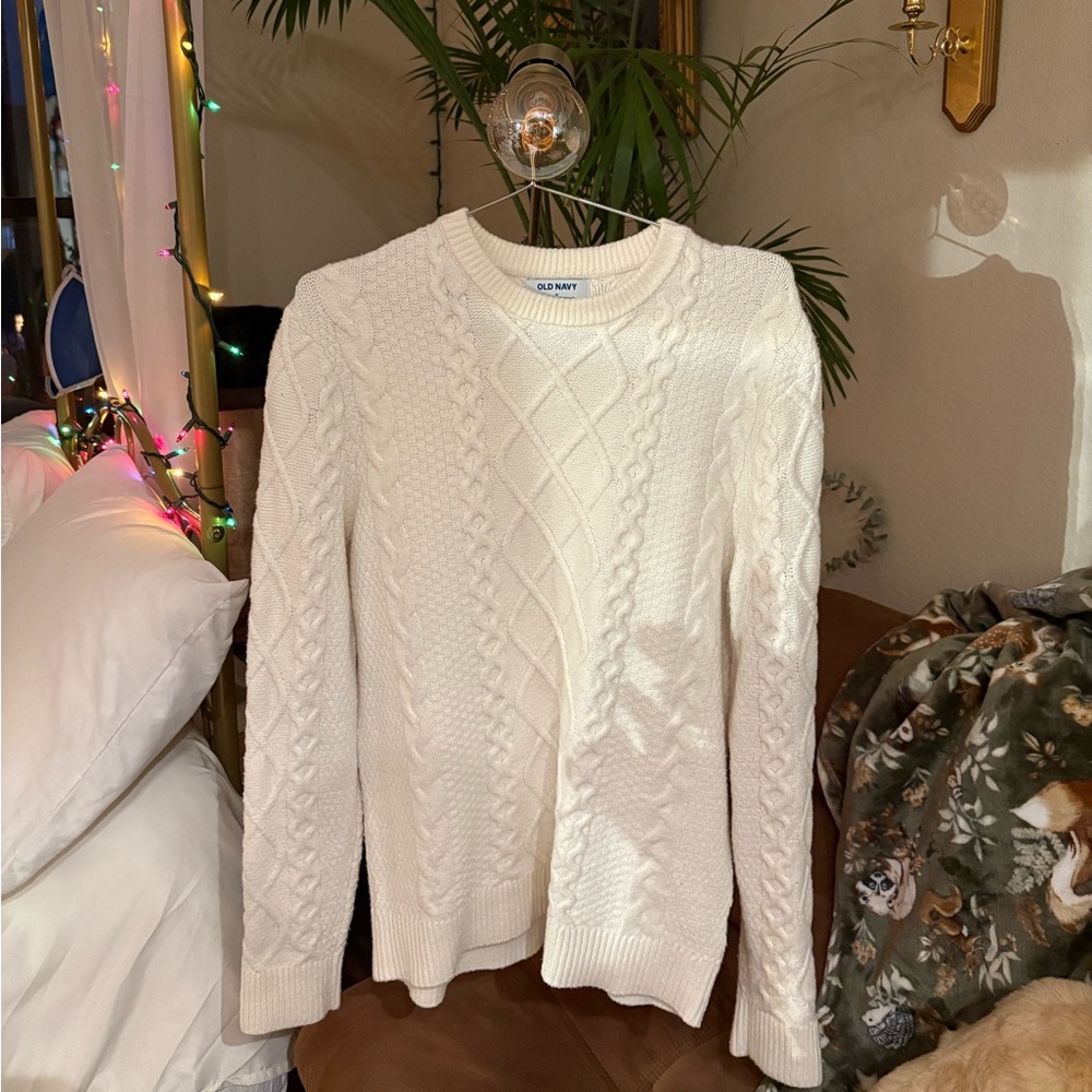 Old Navy Women's White Cable Knit Sweater